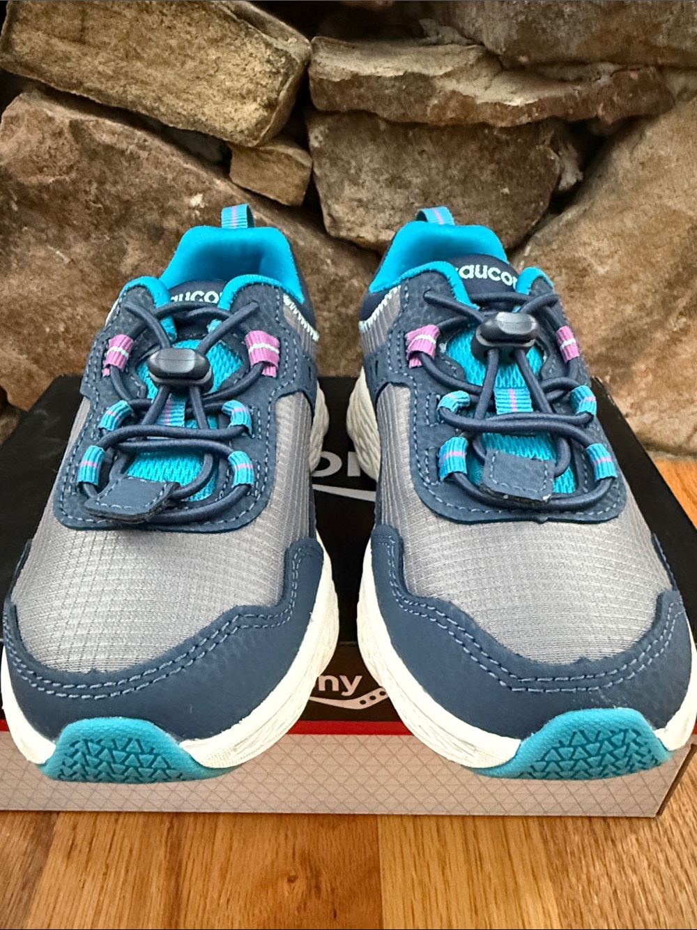 Saucony Kids Navy, Teal & Pink Athletic Sneakers Size 10.5 Little Kids - Picture 2 of 5